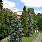 شقة فندقية Zamek Castle - Predzamci Forecastle