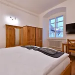 شقة فندقية Zamek Castle - Predzamci Forecastle Racice (Vyskov)