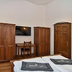 Zamek Castle - Predzamci Forecastle شقة فندقية *