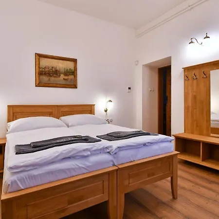 Zamek Castle - Predzamci Forecastle Aparthotel Racice (Vyskov)