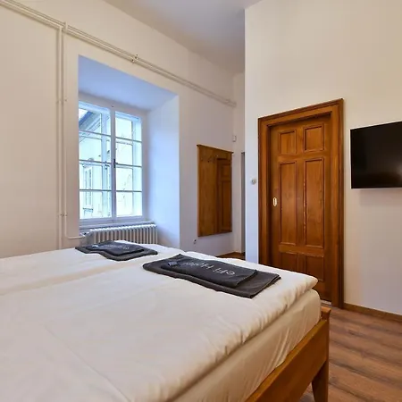 Apart-hotel Zámek Castle - Předzámčí Forecastle Racice (Vyskov)