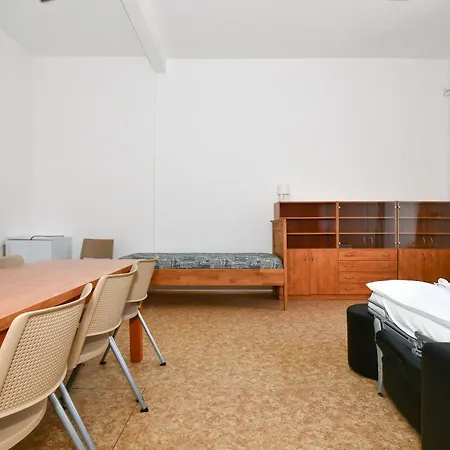 Apart-hotel Zamek Castle - Predzamci Forecastle