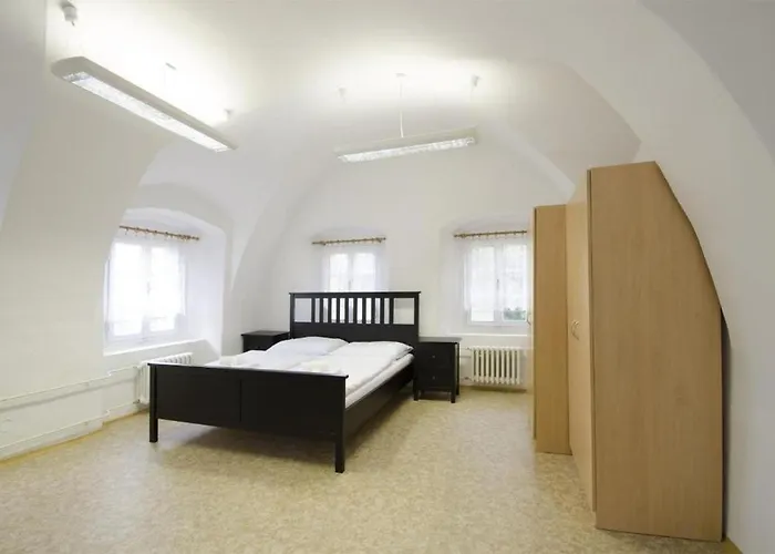 Zamek Castle - Predzamci Forecastle Lägenhetshotell *