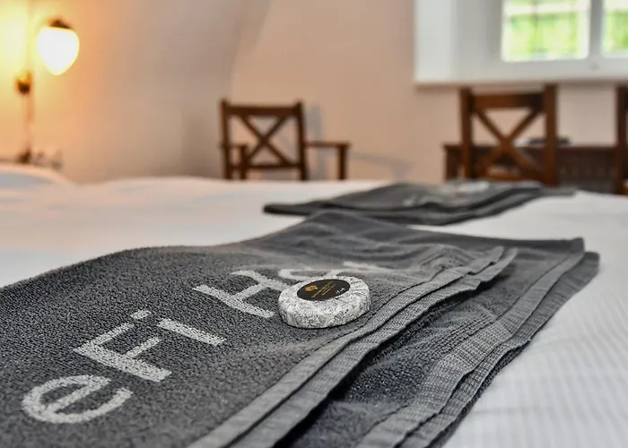 Zamek Castle - Predzamci Forecastle Aparthotel