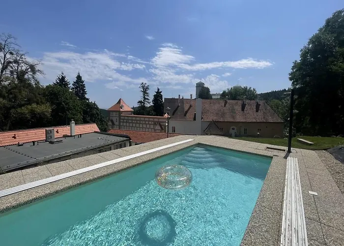 Zamek Castle - Predzamci Forecastle Lägenhetshotell Racice (Vyskov)